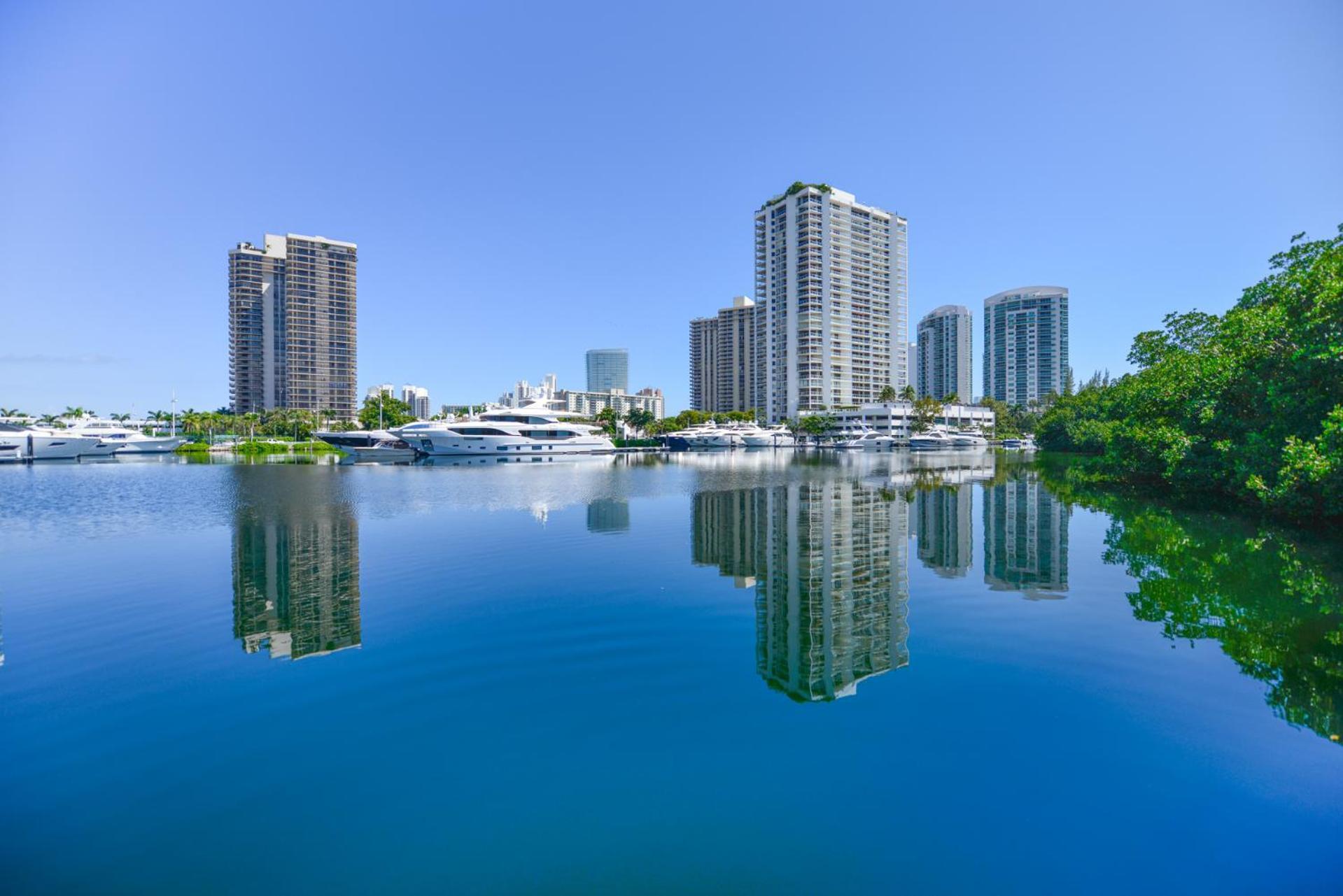 Apartamento Lux At Yacht Club 10 Min From *